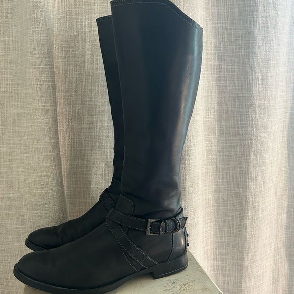 Tod's Black Leather Riding Boot - Picture 9 of 9